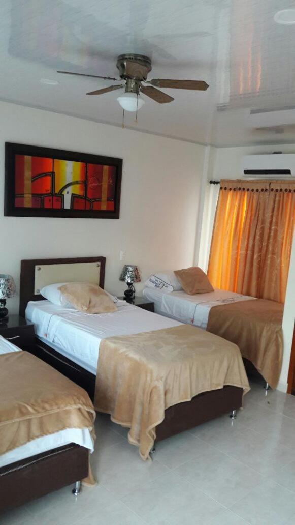 Hotel La Fuente J.N La Macarena المظهر الخارجي الصورة